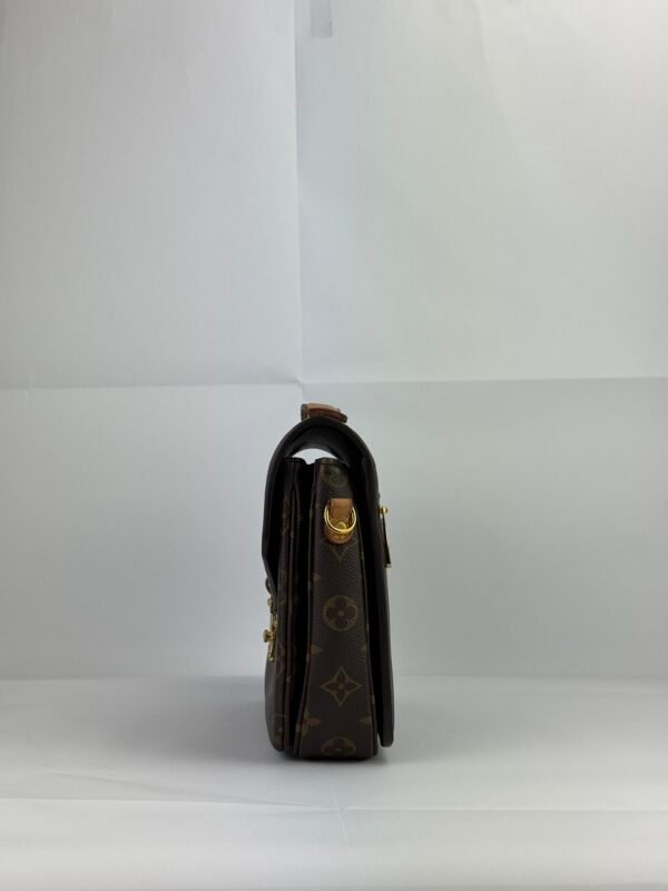 Louis Vuitton pochette metis