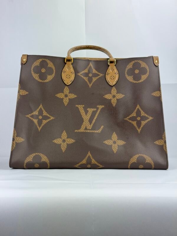 Louis Vuitton OnTheGo GM