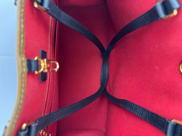 Louis Vuitton OnTheGo GM