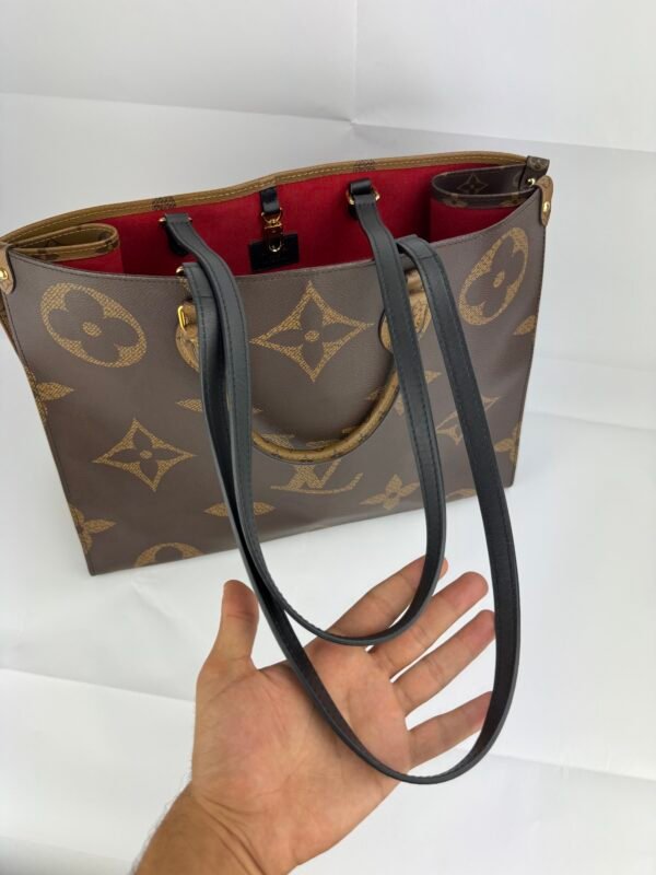 Louis Vuitton OnTheGo GM